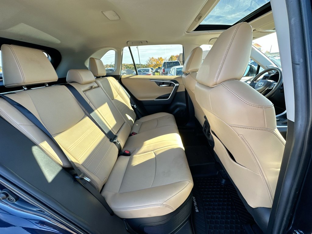 2022 Toyota RAV4 Hybrid Limited | Leather | Roof | Warranty to 2027 in Saint John, New Brunswick - 39 - w1024h768px