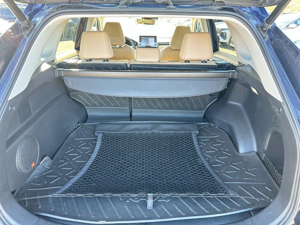 2022 Toyota RAV4 Hybrid Limited | Leather | Roof | Warranty to 2027 in Saint John, New Brunswick - 36 - w1024h768px