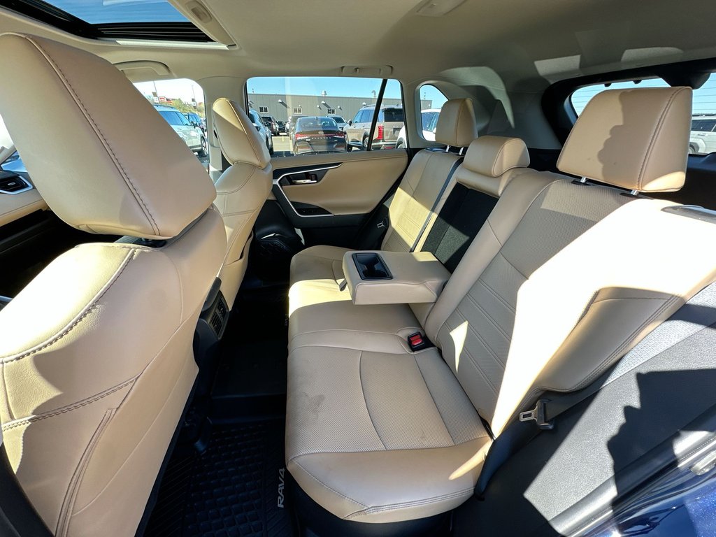 2022 Toyota RAV4 Hybrid Limited | Leather | Roof | Warranty to 2027 in Saint John, New Brunswick - 33 - w1024h768px