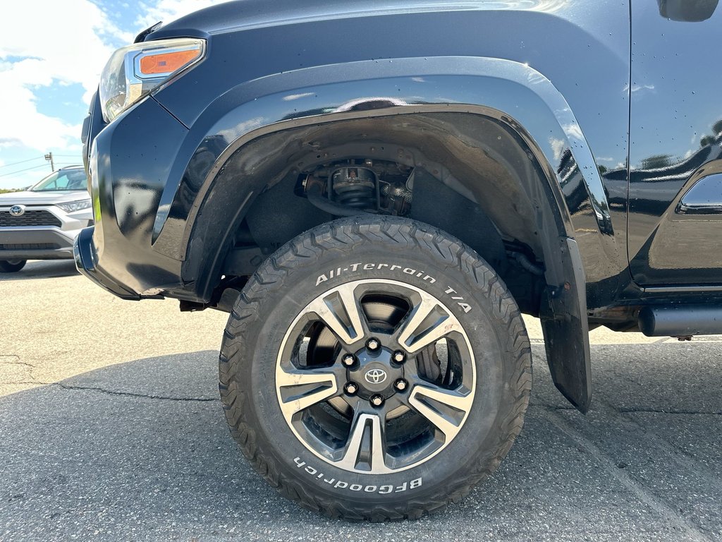 2016 Toyota Tacoma in Antigonish, Nova Scotia - 10 - w1024h768px