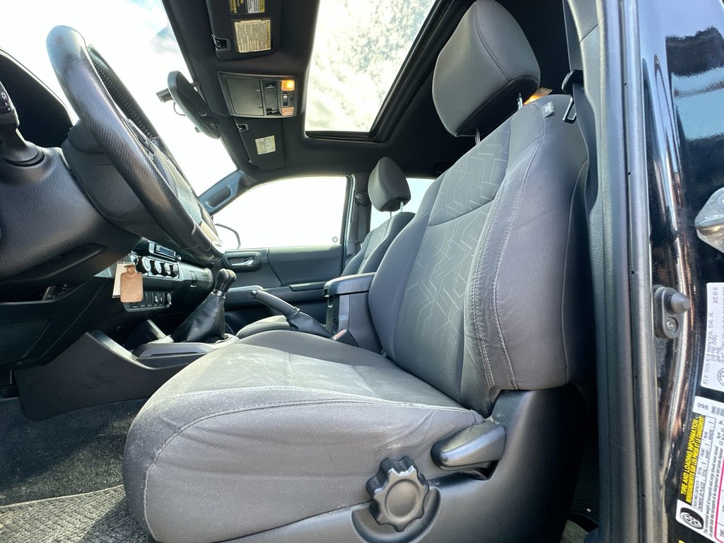 2016 Toyota Tacoma in Antigonish, Nova Scotia - 14 - w1024h768px