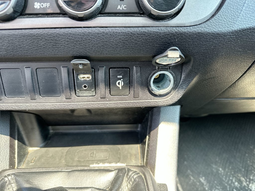2016 Toyota Tacoma in Antigonish, Nova Scotia - 45 - w1024h768px