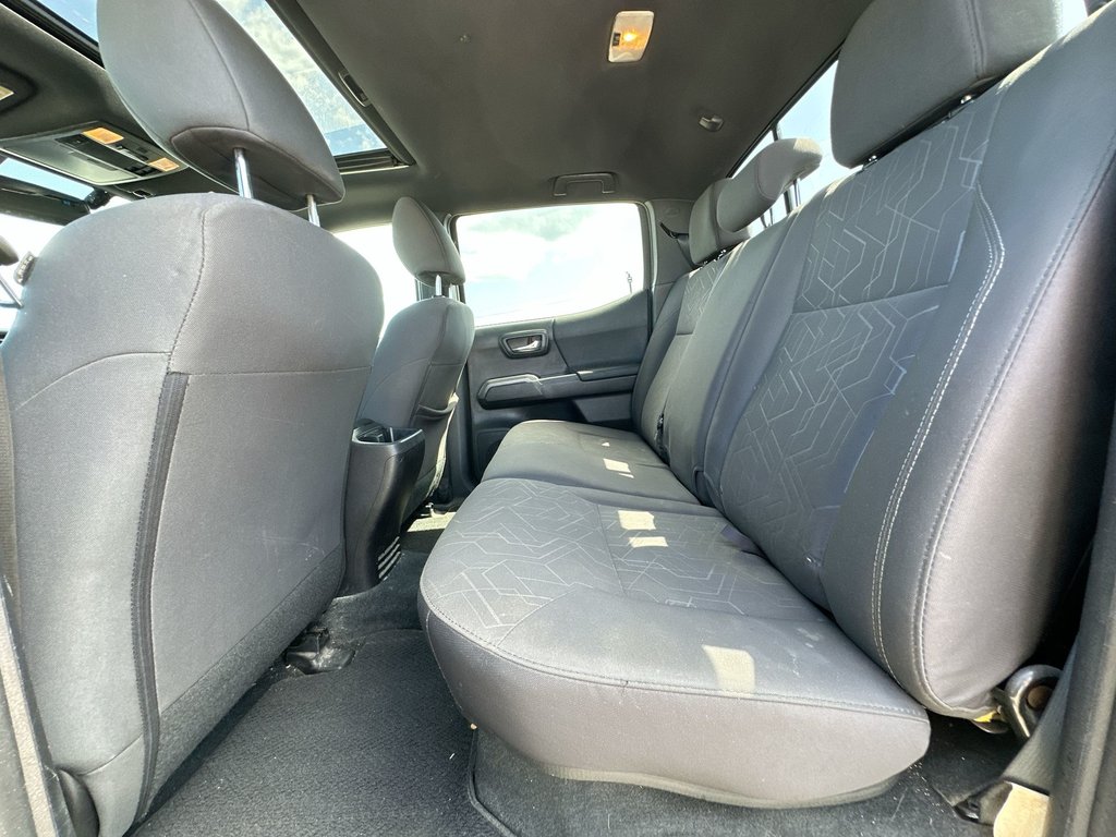 2016 Toyota Tacoma in Antigonish, Nova Scotia - 34 - w1024h768px