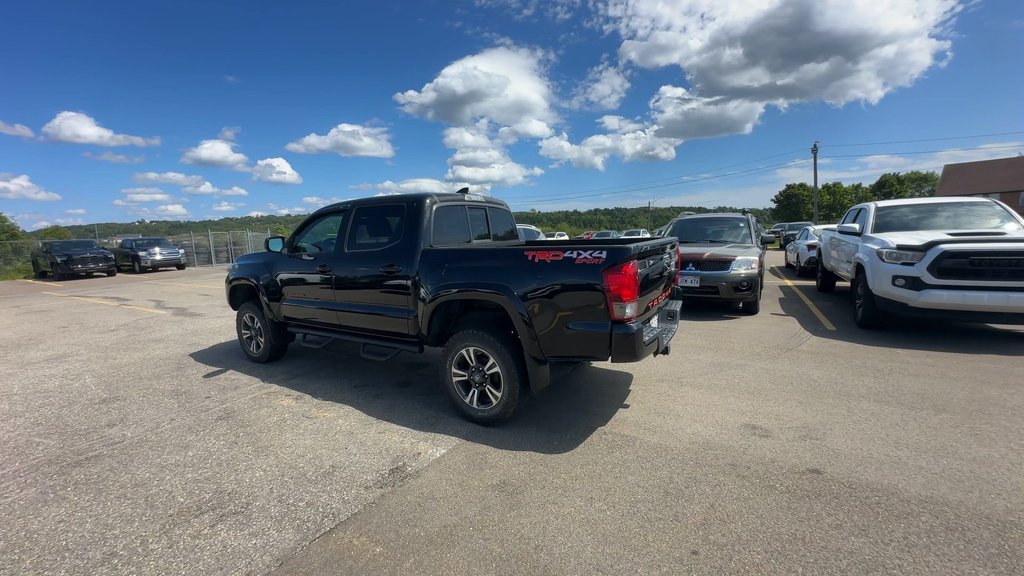 2016 Toyota Tacoma in Antigonish, Nova Scotia - 8 - w1024h768px