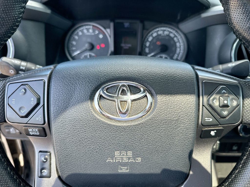 2016 Toyota Tacoma in Antigonish, Nova Scotia - 19 - w1024h768px