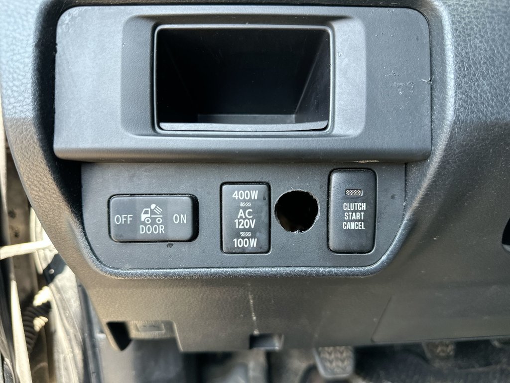 2016 Toyota Tacoma in Antigonish, Nova Scotia - 22 - w1024h768px
