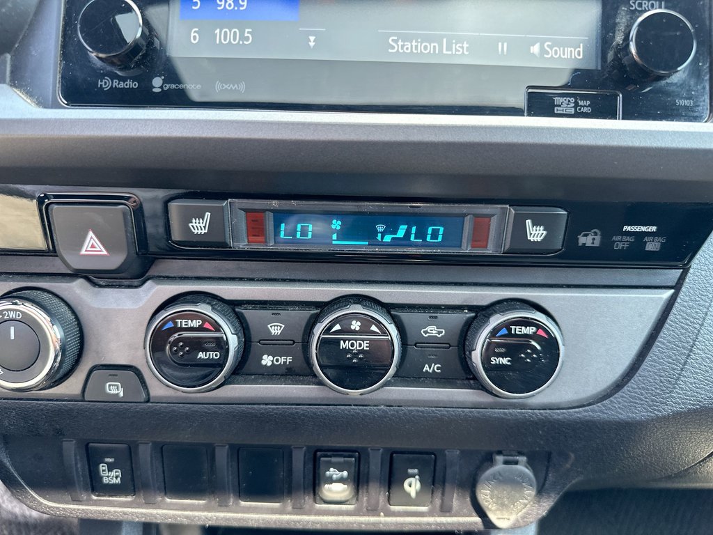 2016 Toyota Tacoma in Antigonish, Nova Scotia - 27 - w1024h768px
