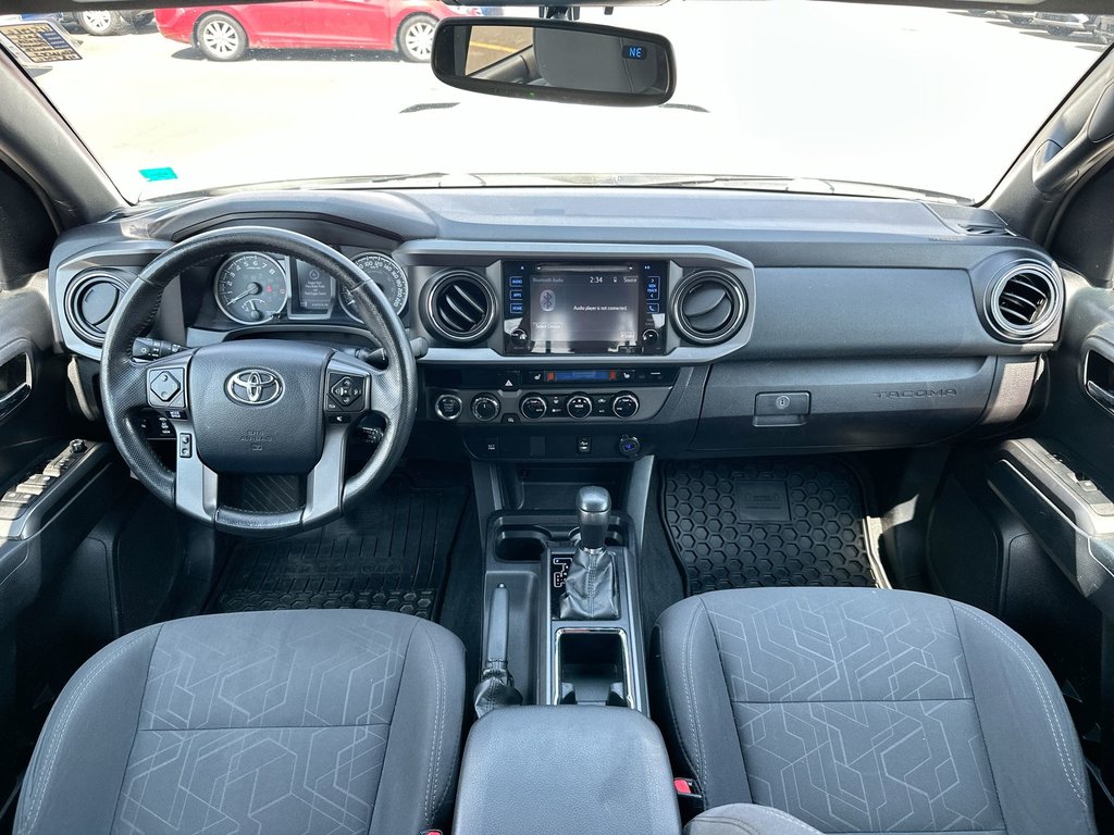 Toyota Tacoma TRD Sport | Manual | Cam | HtdSeat | Bluetooth 2017 à Saint John, Nouveau-Brunswick - 16 - w1024h768px