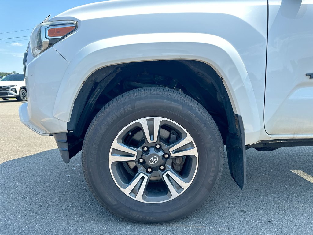 Toyota Tacoma TRD Sport | Manual | Cam | HtdSeat | Bluetooth 2017 à Saint John, Nouveau-Brunswick - 10 - w1024h768px