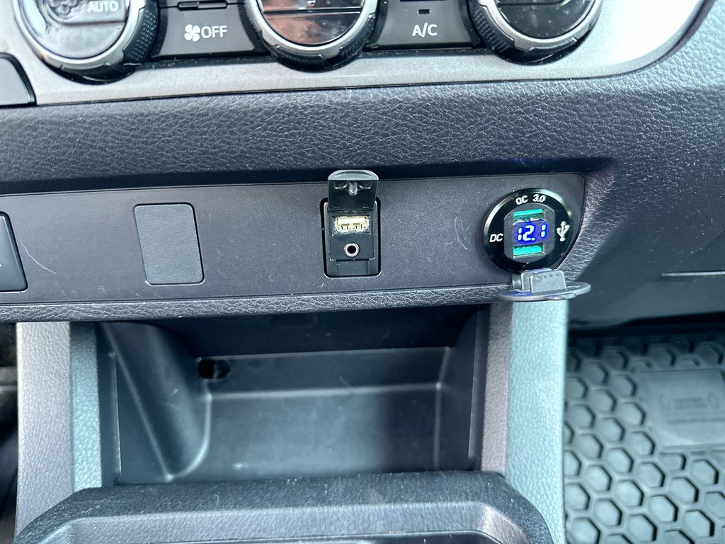 Toyota Tacoma TRD Sport | Manual | Cam | HtdSeat | Bluetooth 2017 à Saint John, Nouveau-Brunswick - 45 - w1024h768px