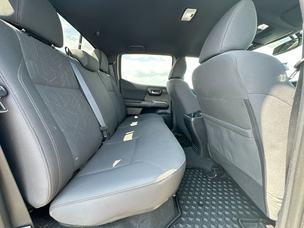 Toyota Tacoma TRD Sport | Manual | Cam | HtdSeat | Bluetooth 2017 à Saint John, Nouveau-Brunswick - 40 - w1024h768px