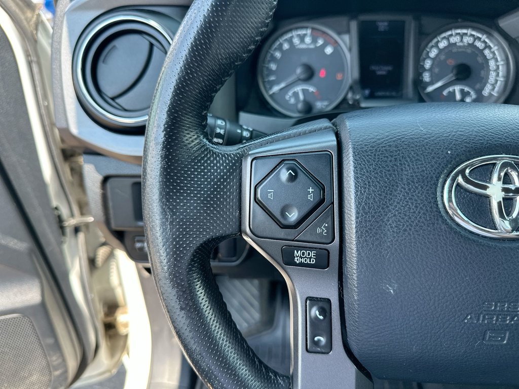 Toyota Tacoma TRD Sport | Manual | Cam | HtdSeat | Bluetooth 2017 à Saint John, Nouveau-Brunswick - 20 - w1024h768px