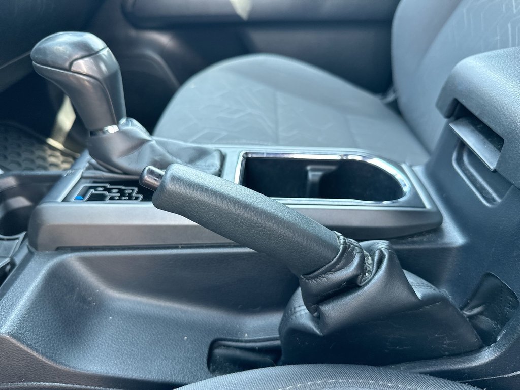 Toyota Tacoma TRD Sport | Manual | Cam | HtdSeat | Bluetooth 2017 à Saint John, Nouveau-Brunswick - 30 - w1024h768px