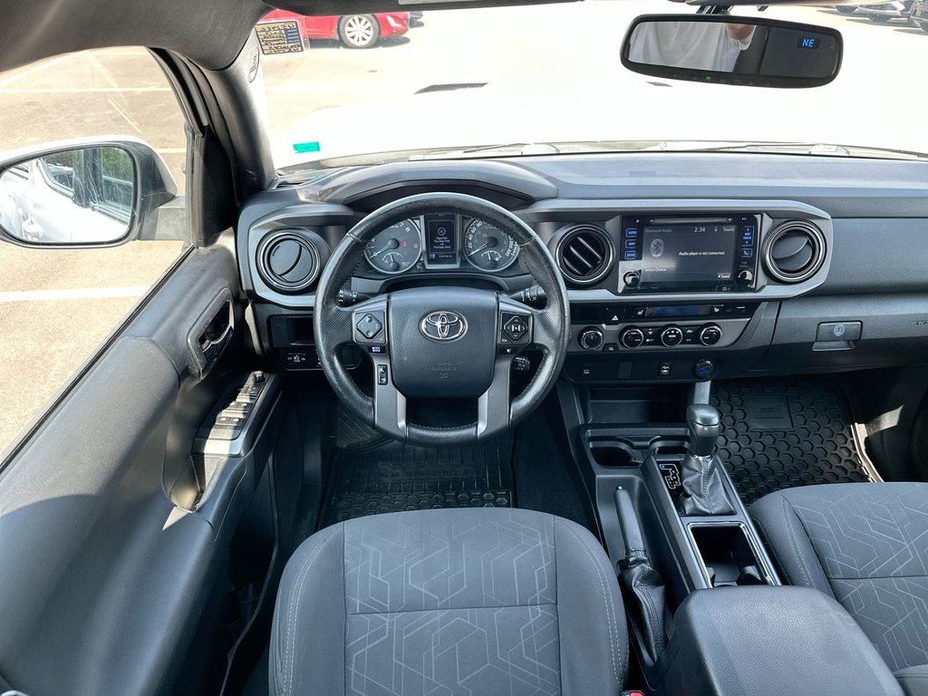 Toyota Tacoma TRD Sport | Manual | Cam | HtdSeat | Bluetooth 2017 à Saint John, Nouveau-Brunswick - 13 - w1024h768px