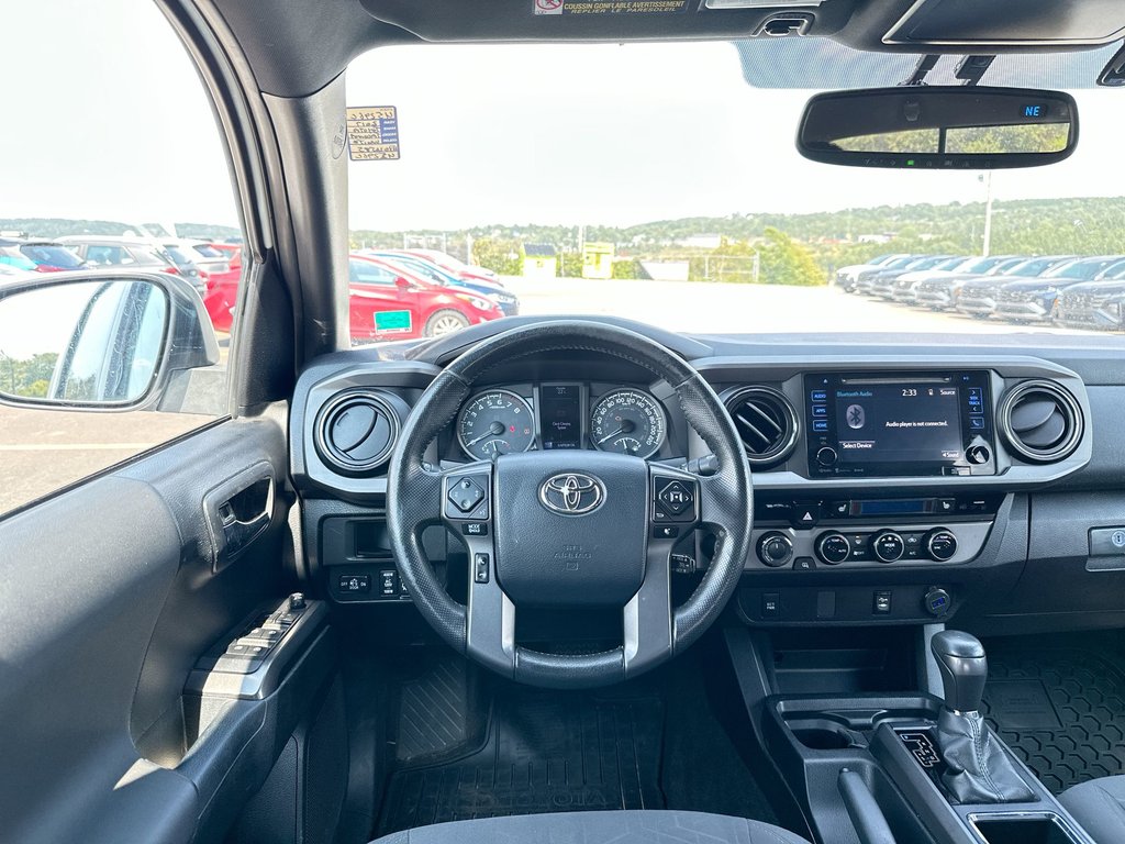 Toyota Tacoma TRD Sport | Manual | Cam | HtdSeat | Bluetooth 2017 à Saint John, Nouveau-Brunswick - 12 - w1024h768px