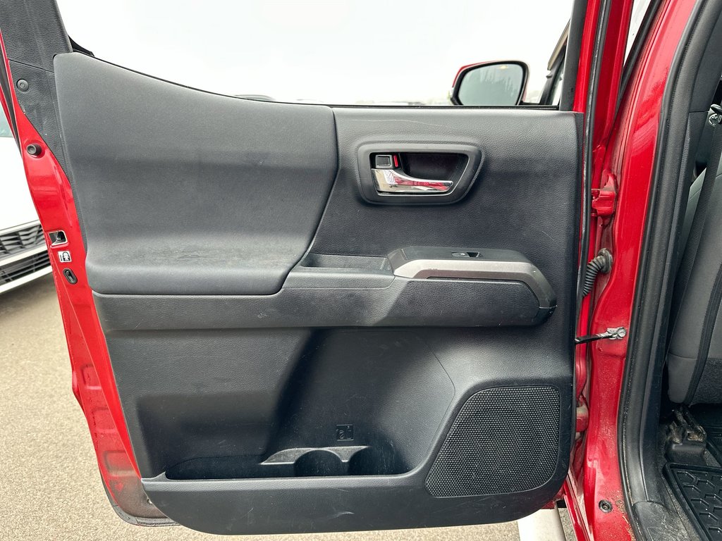 2018 Toyota Tacoma SR5 | Cam | Bluetooth | Cruise | CD | AUX | USB in Saint John, New Brunswick - 35 - w1024h768px