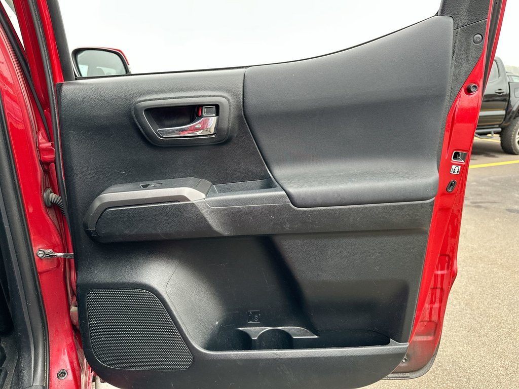 2018 Toyota Tacoma SR5 | Cam | Bluetooth | Cruise | CD | AUX | USB in Saint John, New Brunswick - 41 - w1024h768px