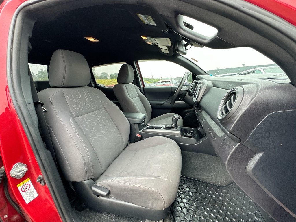 2018 Toyota Tacoma SR5 | Cam | Bluetooth | Cruise | CD | AUX | USB in Saint John, New Brunswick - 42 - w1024h768px