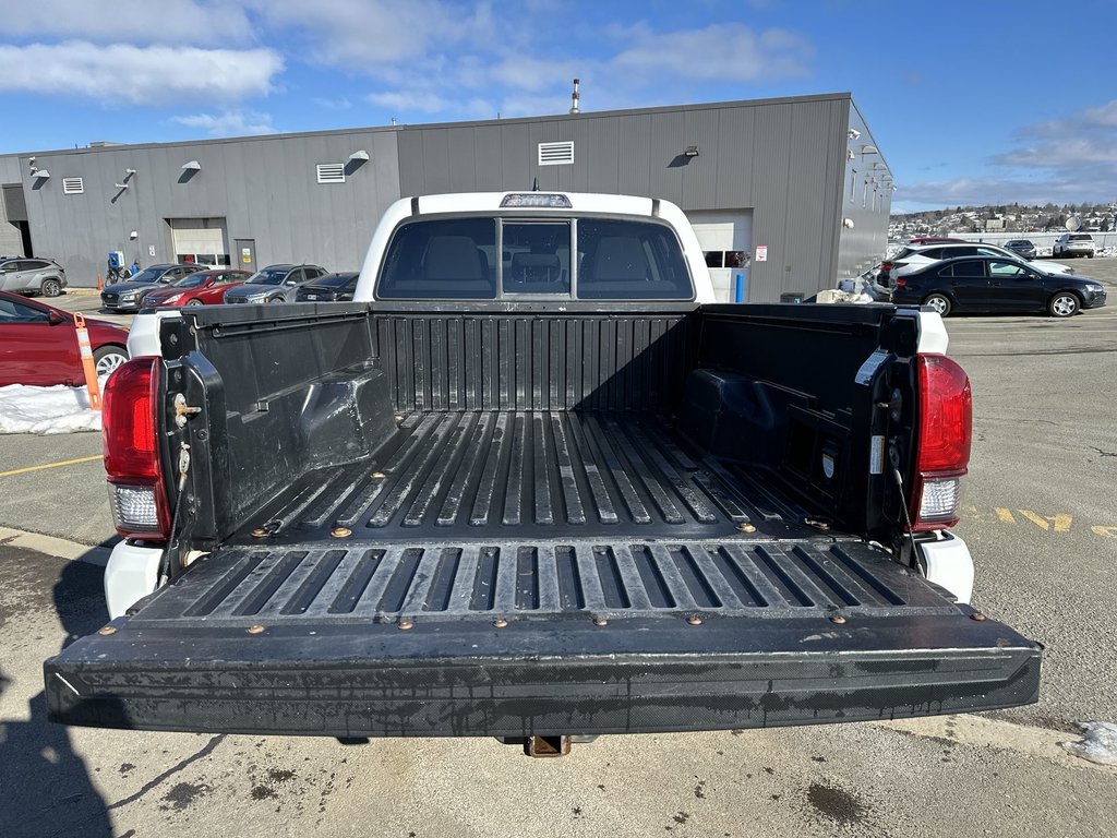 2019 Toyota Tacoma in Antigonish, Nova Scotia - 37 - w1024h768px