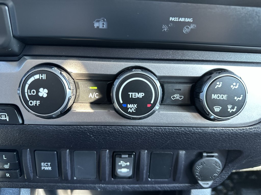 2019 Toyota Tacoma in Antigonish, Nova Scotia - 27 - w1024h768px
