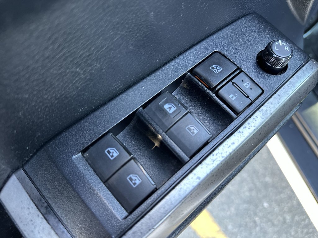 2019 Toyota Tacoma in Antigonish, Nova Scotia - 15 - w1024h768px