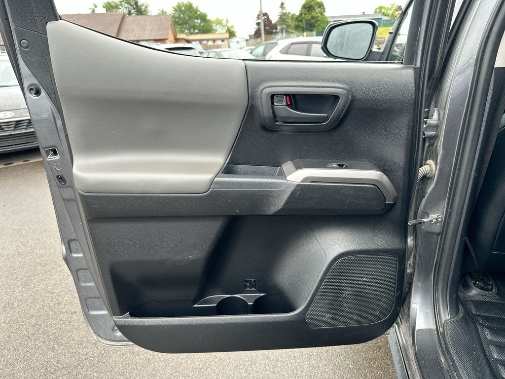 2021 Toyota Tacoma in Antigonish, Nova Scotia - 35 - w1024h768px