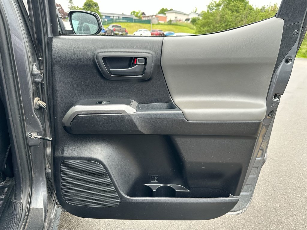 2021 Toyota Tacoma in Antigonish, Nova Scotia - 41 - w1024h768px