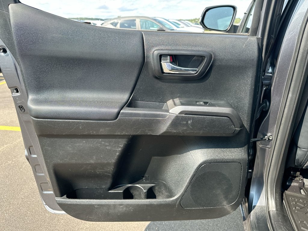 2021 Toyota Tacoma in Antigonish, Nova Scotia - 35 - w1024h768px