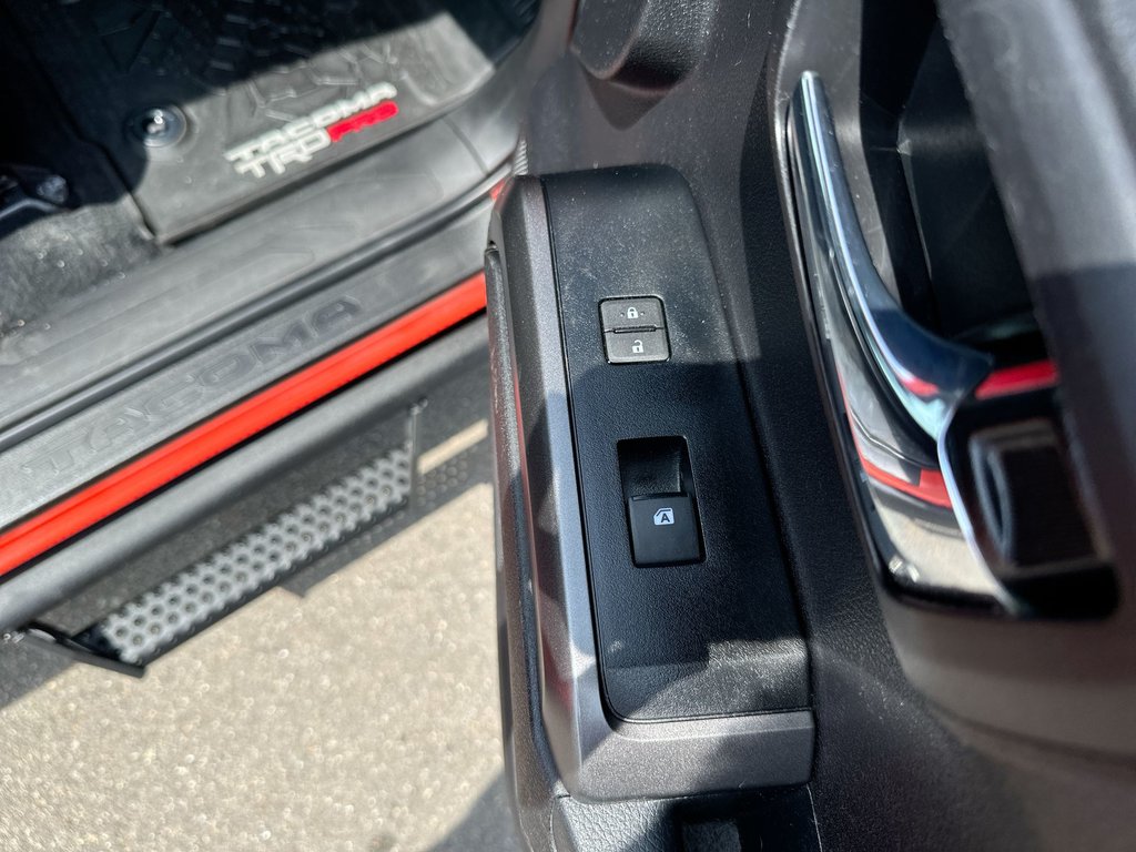 2023 Toyota Tacoma TRD-Pro | Manual | Lthr | Cam | Warranty to 2028 in Saint John, New Brunswick - 46 - w1024h768px