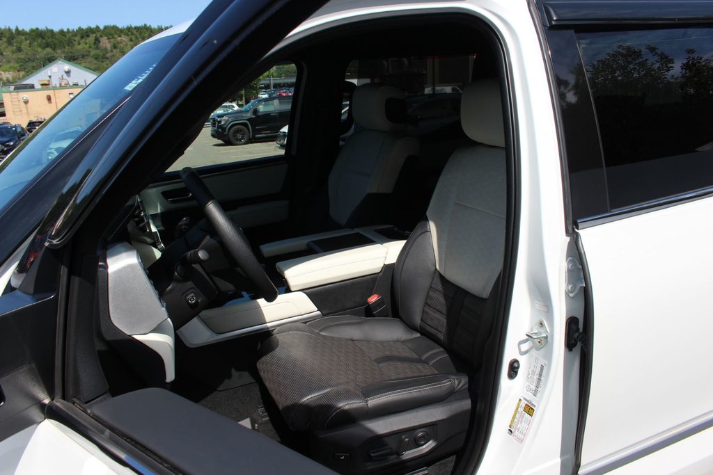 2023  TUNDRA HYBRID Capstone | HEV | Leather | Roof | Warranty to 2031 in Saint John, New Brunswick - 41 - w1024h768px