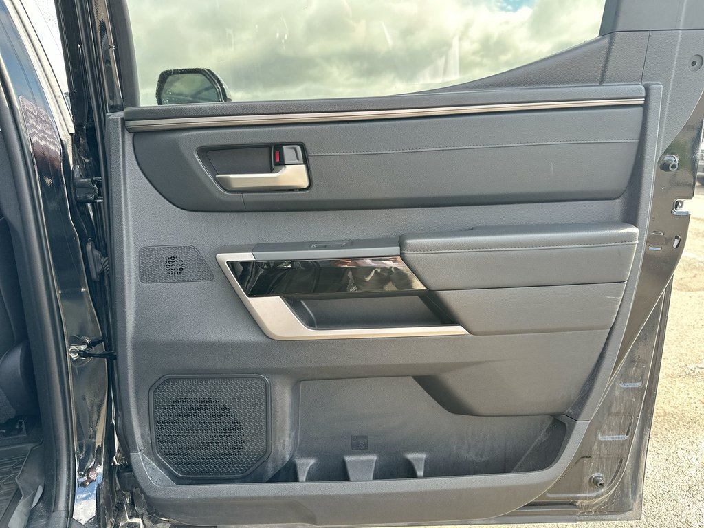 2022 Toyota Tundra Limited | Leather | Nav | Roof | Warranty to 2027 in Saint John, New Brunswick - 41 - w1024h768px