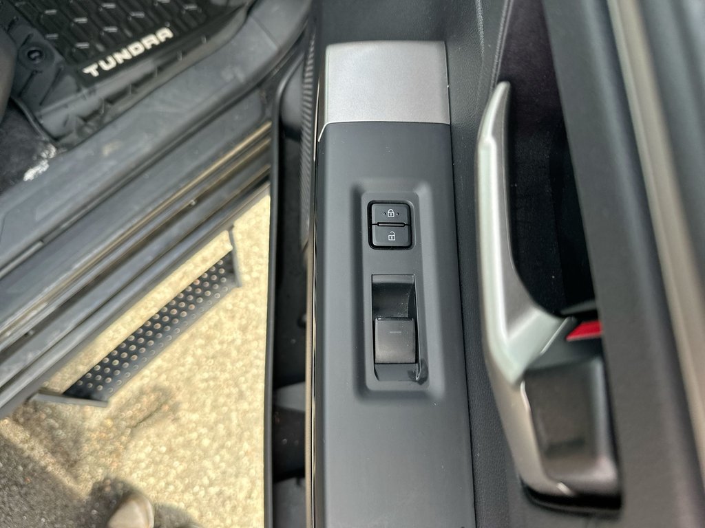2022 Toyota Tundra Limited | Leather | Nav | Roof | Warranty to 2027 in Saint John, New Brunswick - 46 - w1024h768px