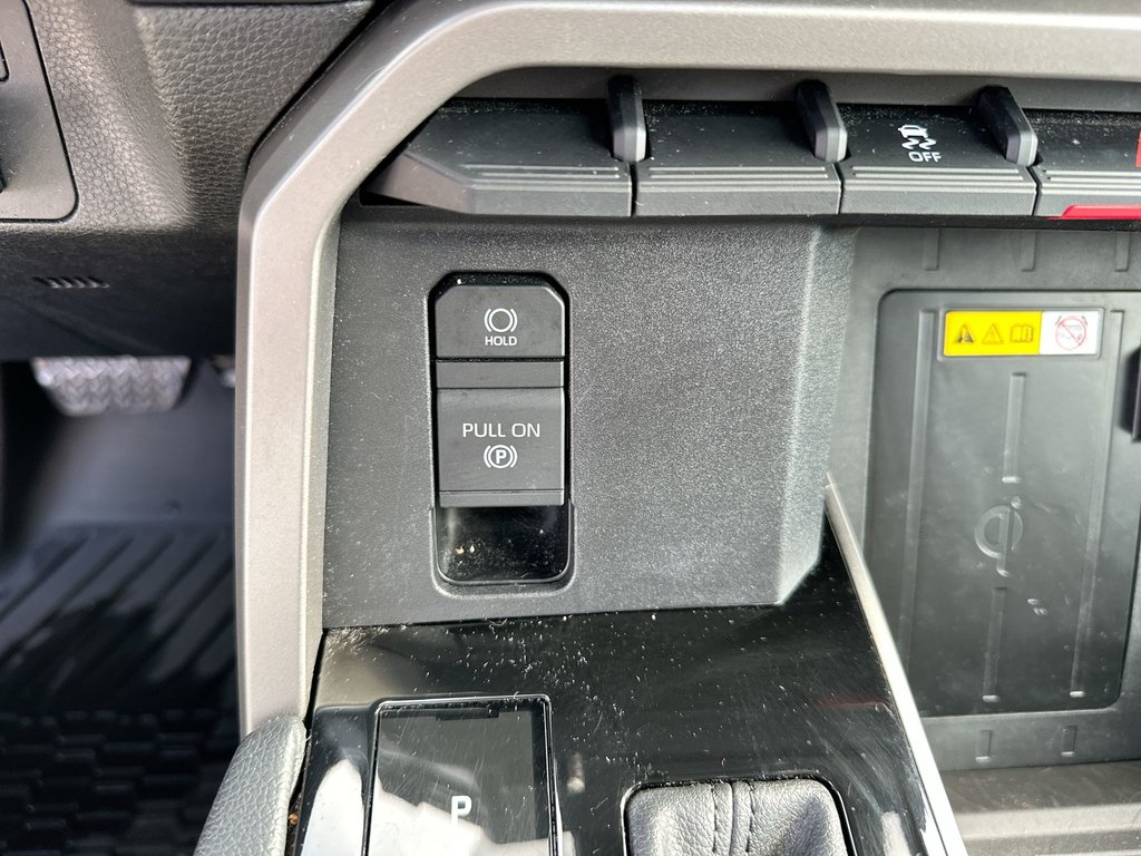 2022 Toyota Tundra Limited | Leather | Nav | Roof | Warranty to 2027 in Saint John, New Brunswick - 30 - w1024h768px