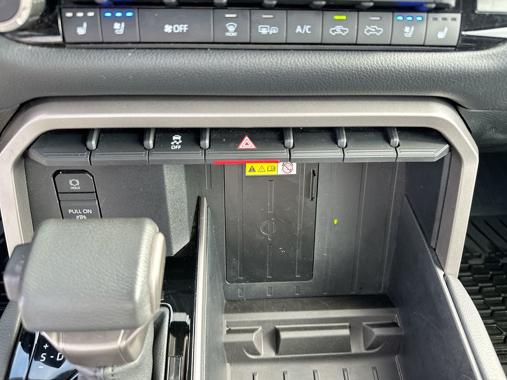 2022 Toyota Tundra Limited | Leather | Nav | Roof | Warranty to 2027 in Saint John, New Brunswick - 22 - w1024h768px