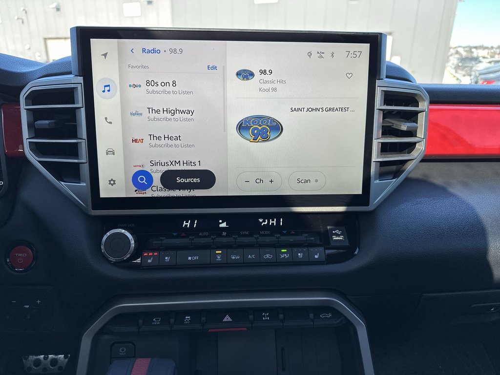 Toyota Tundra Limited Hybrid | Cam | HtdSeat | Warranty to 2033 2025 à Saint John, Nouveau-Brunswick - 25 - w1024h768px