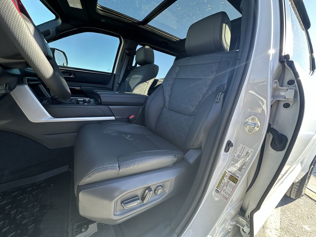 Toyota Tundra Limited Hybrid | Cam | HtdSeat | Warranty to 2033 2025 à Saint John, Nouveau-Brunswick - 14 - w1024h768px