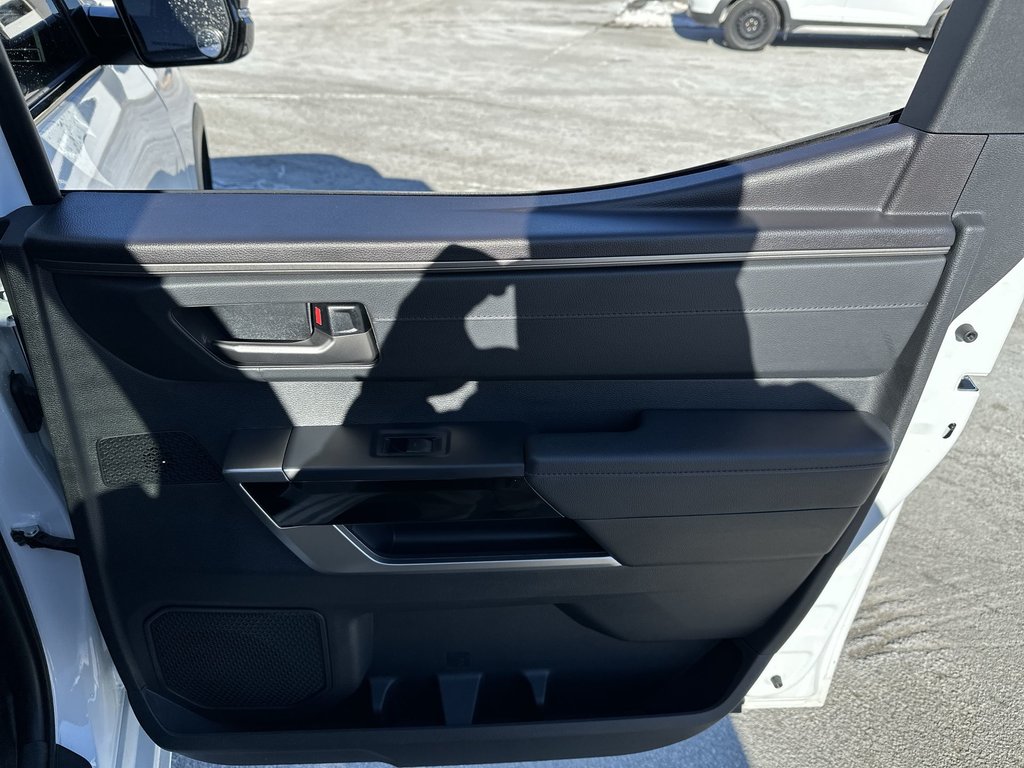 Toyota Tundra Limited Hybrid | Cam | HtdSeat | Warranty to 2033 2025 à Saint John, Nouveau-Brunswick - 41 - w1024h768px
