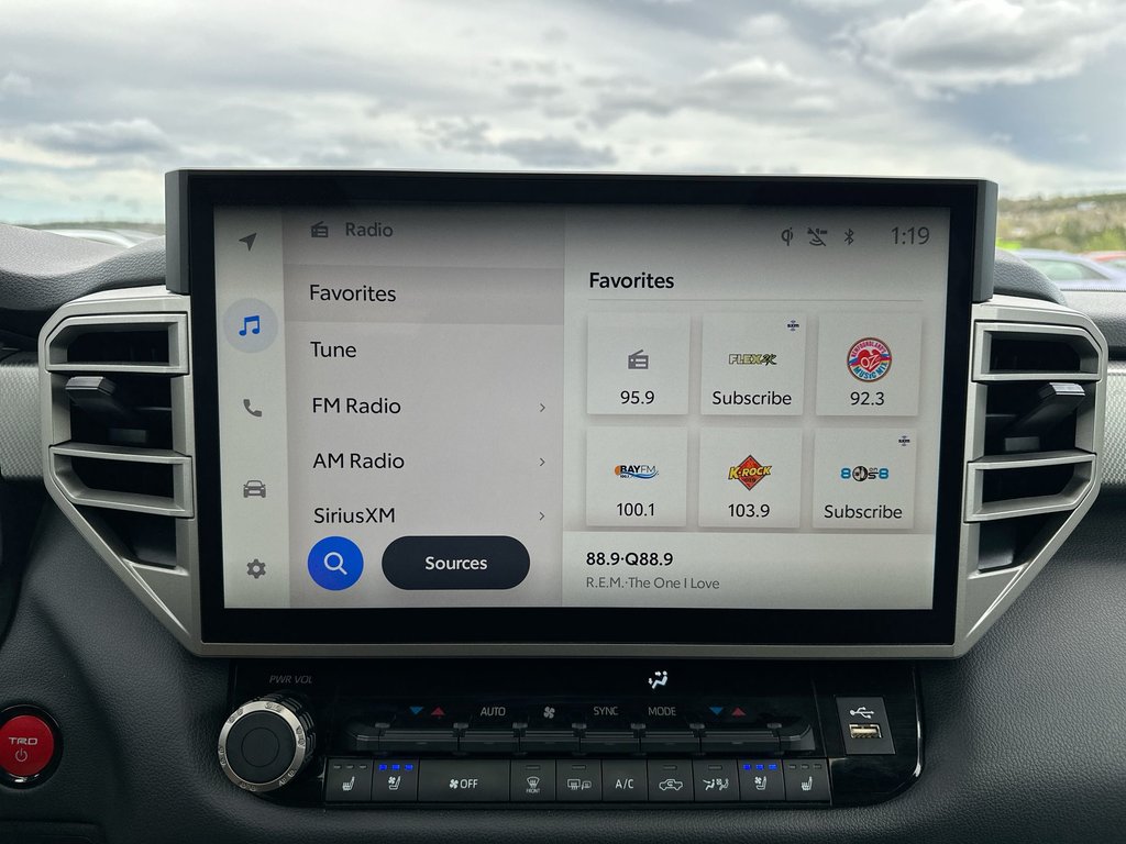 2025 Toyota Tundra Limited Hybrid | Lthr | HtdSeat | Warranty to 2029 in Saint John, New Brunswick - 25 - w1024h768px