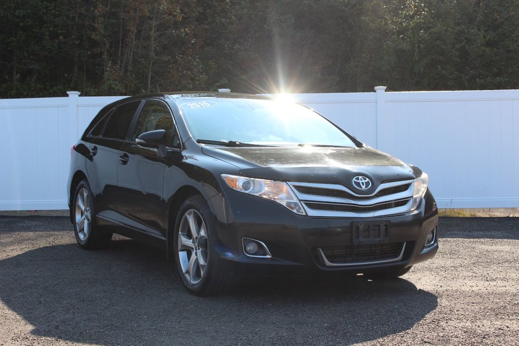 2015  Venza XLE | Lthr | Roof | Cam | Bluetooth | HtdSeats in Saint John, New Brunswick - 1 - w1024h768px