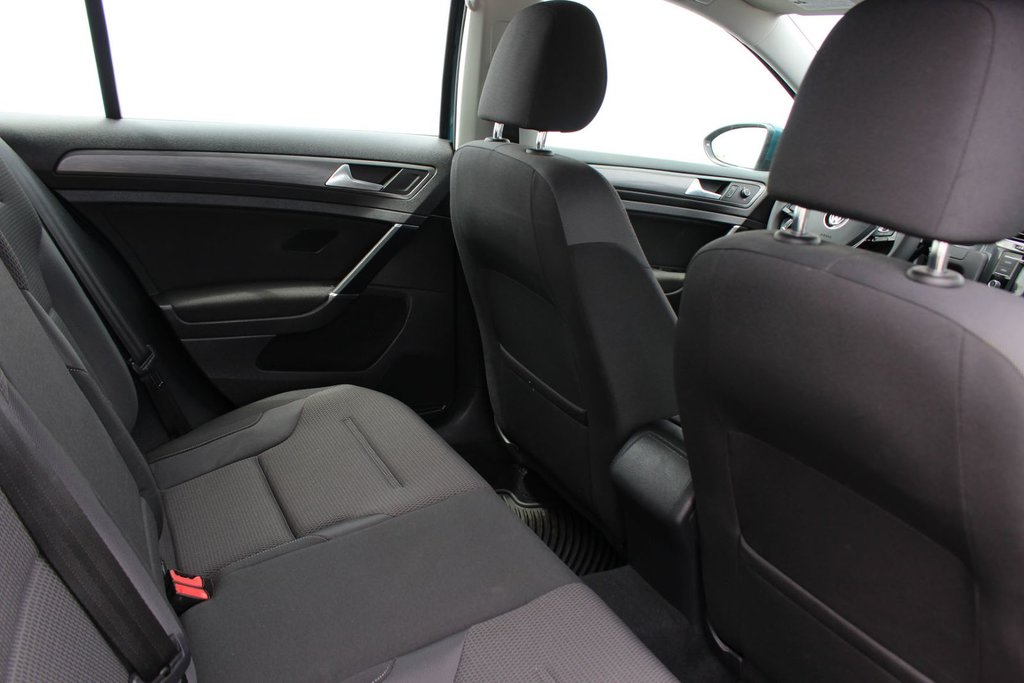 2019 Volkswagen Golf Comfortline | HtdSeats | Cam | Bluetooth | Aux in Saint John, New Brunswick - 39 - w1024h768px
