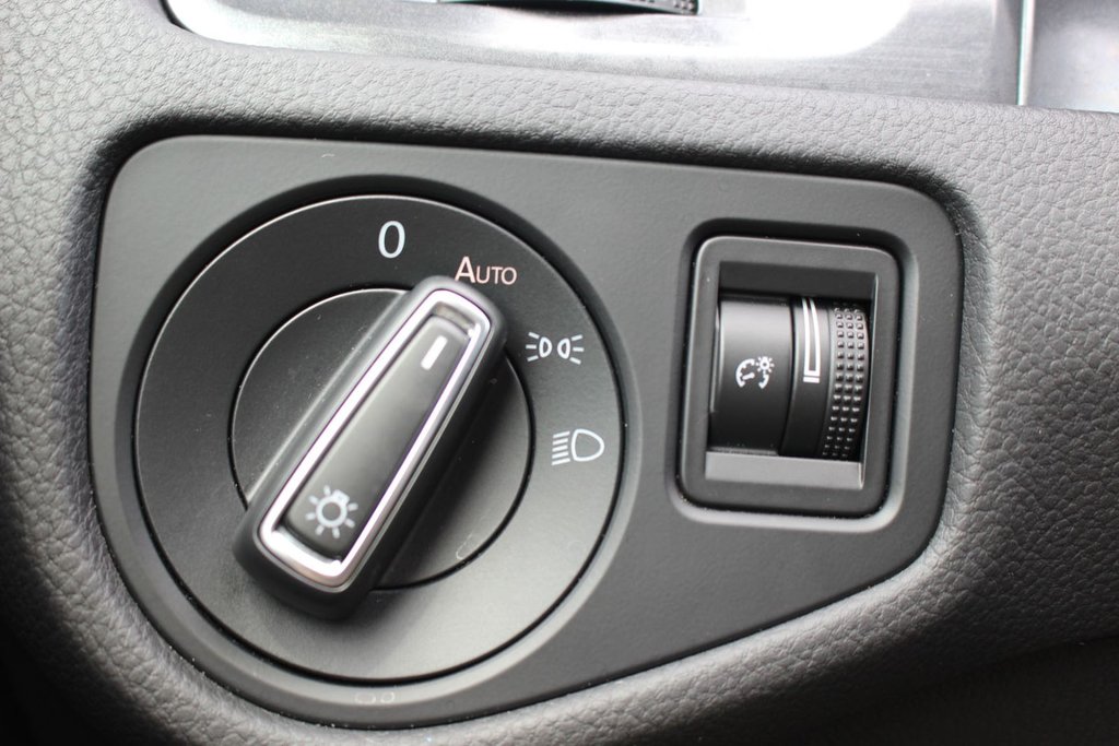 2019 Volkswagen Golf Comfortline | HtdSeats | Cam | Bluetooth | Aux in Saint John, New Brunswick - 20 - w1024h768px
