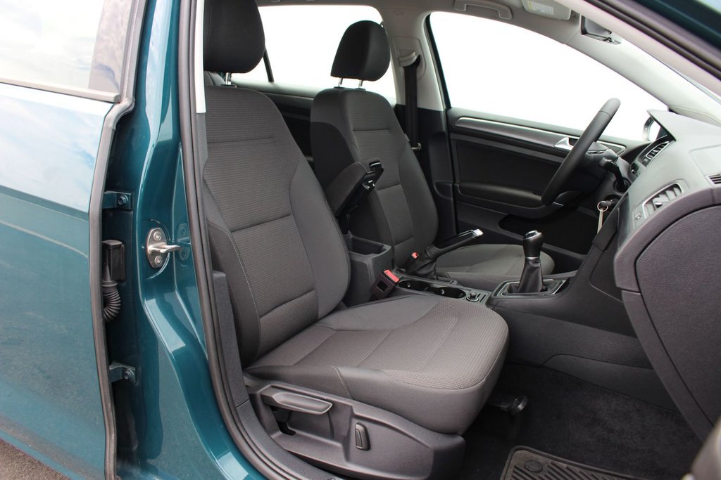 2019 Volkswagen Golf Comfortline | HtdSeats | Cam | Bluetooth | Aux in Saint John, New Brunswick - 42 - w1024h768px