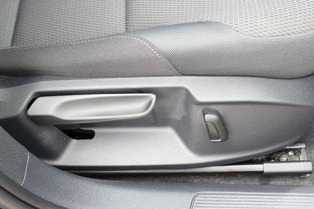 2019 Volkswagen Golf Comfortline | HtdSeats | Cam | Bluetooth | Aux in Saint John, New Brunswick - 45 - w1024h768px