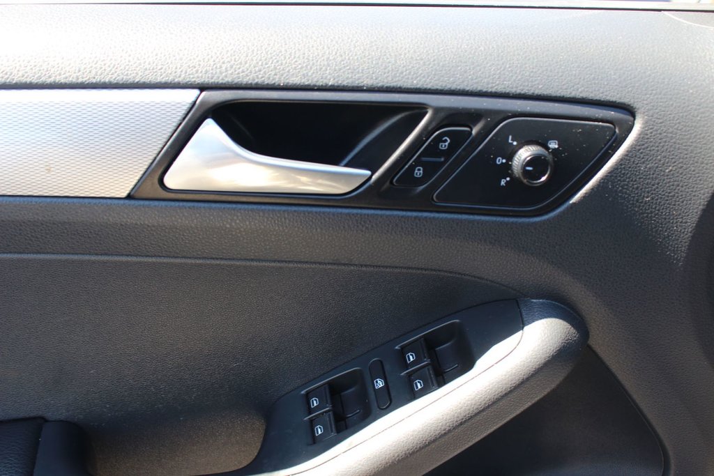 2015 Volkswagen Jetta in Antigonish, Nova Scotia - 13 - w1024h768px