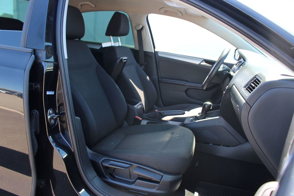 2015 Volkswagen Jetta in Antigonish, Nova Scotia - 39 - w1024h768px