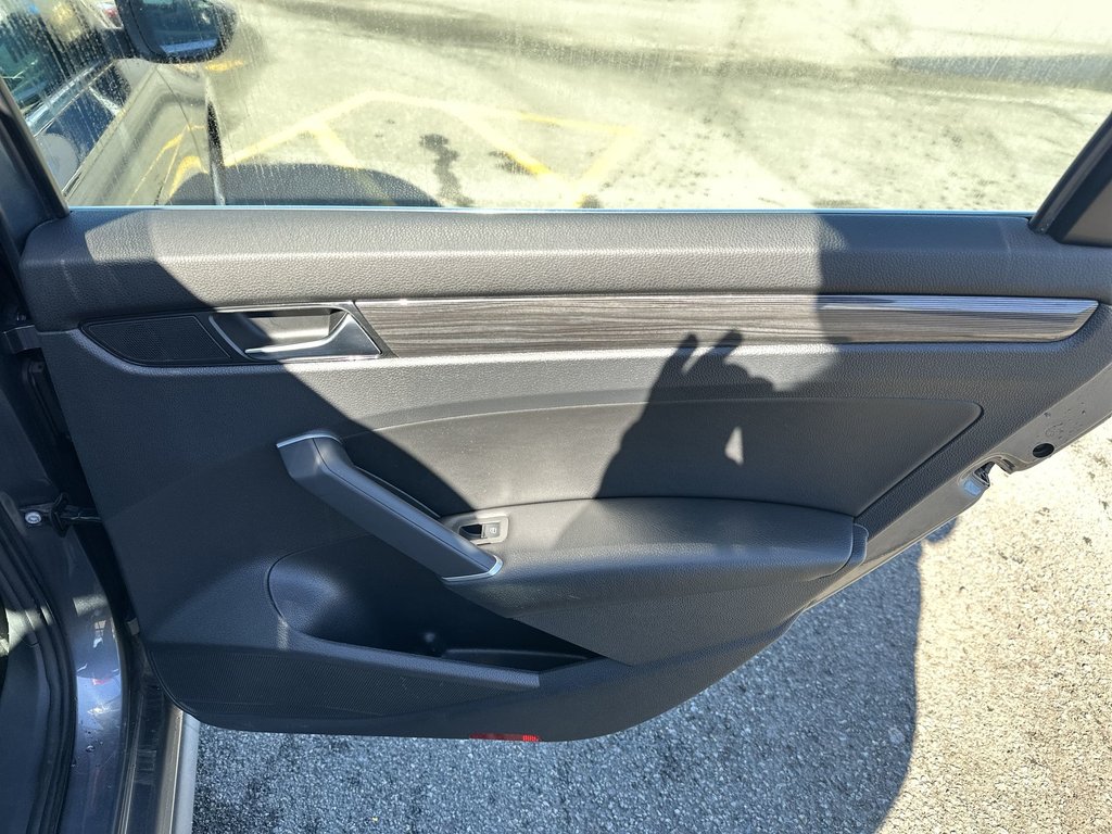 2021 Volkswagen Passat Highline | Lthr | Cam | HtdSeats | Bluetooth | Aux in Saint John, New Brunswick - 39 - w1024h768px