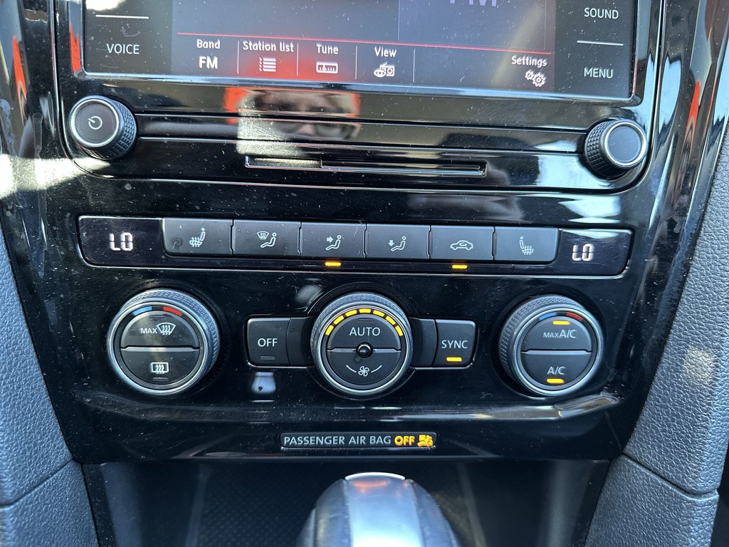 2021 Volkswagen Passat Highline | Lthr | Cam | HtdSeats | Bluetooth | Aux in Saint John, New Brunswick - 26 - w1024h768px