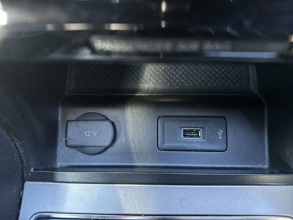 2021 Volkswagen Passat Highline | Lthr | Cam | HtdSeats | Bluetooth | Aux in Saint John, New Brunswick - 43 - w1024h768px