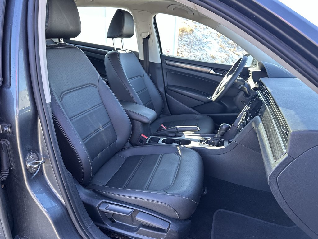 2021 Volkswagen Passat Highline | Lthr | Cam | HtdSeats | Bluetooth | Aux in Saint John, New Brunswick - 40 - w1024h768px