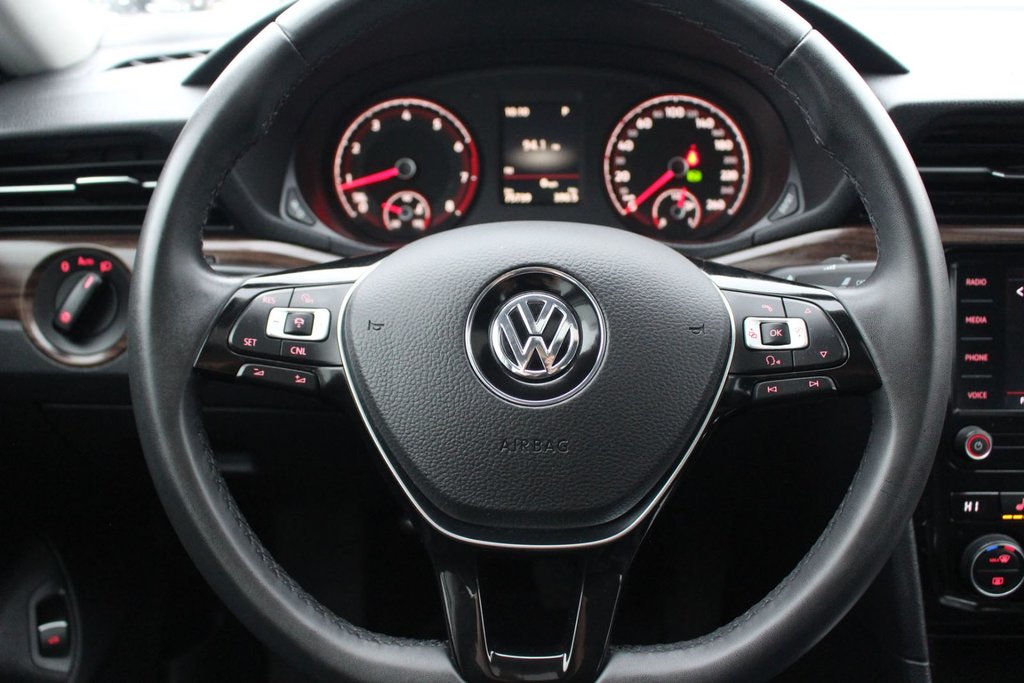 2022 Volkswagen Passat in Antigonish, Nova Scotia - 12 - w1024h768px
